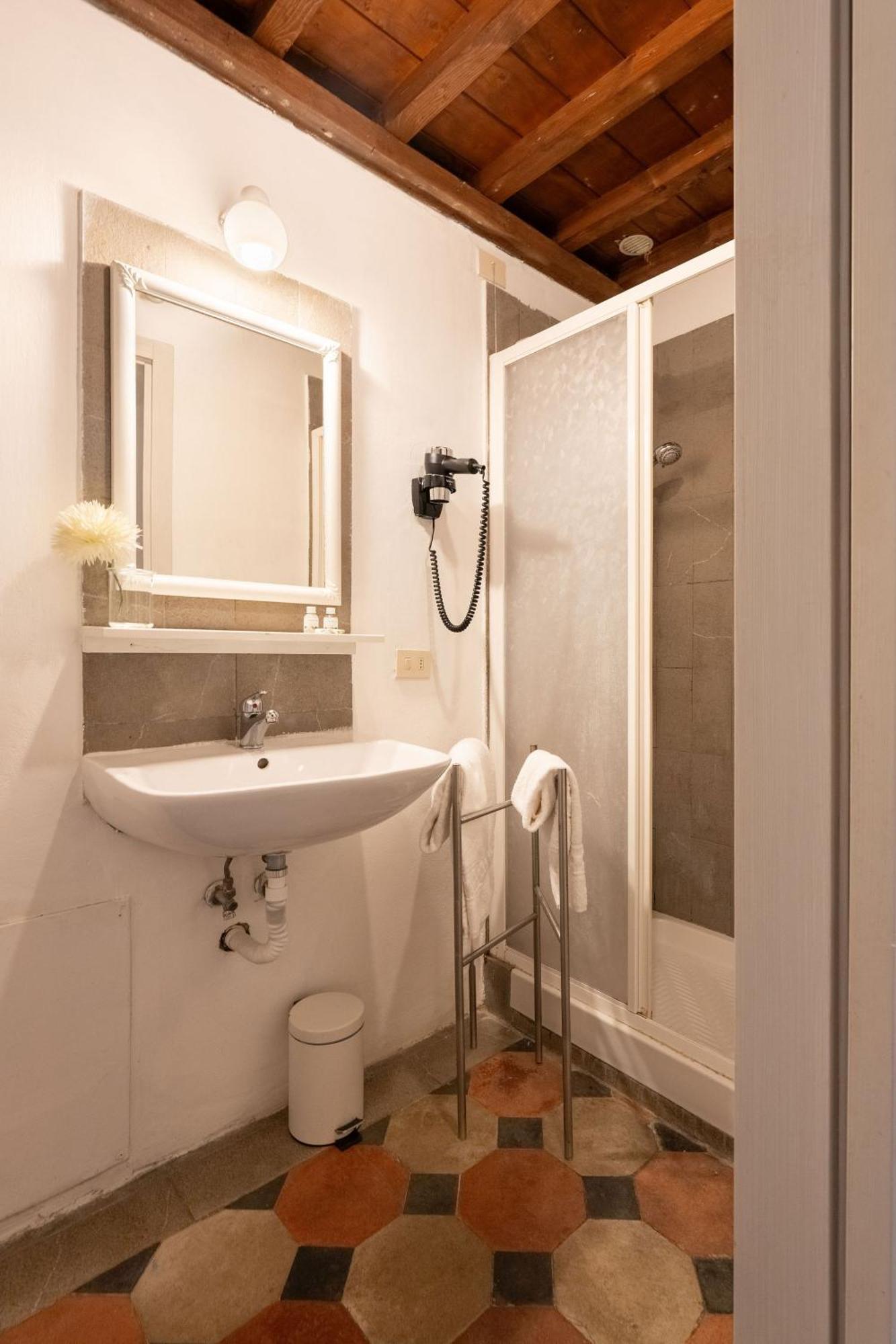 F1 - Santa Croce One Bedroom Apartment For Couples Флоренція Екстер'єр фото