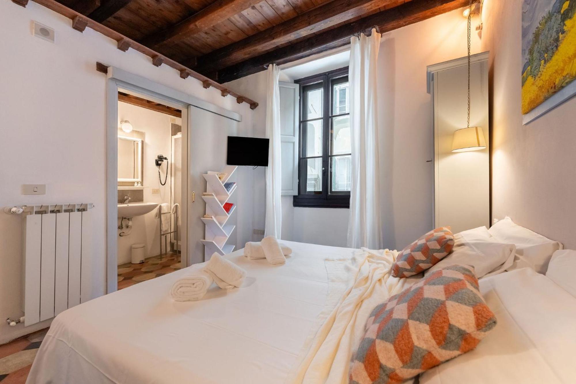 F1 - Santa Croce One Bedroom Apartment For Couples Флоренція Екстер'єр фото
