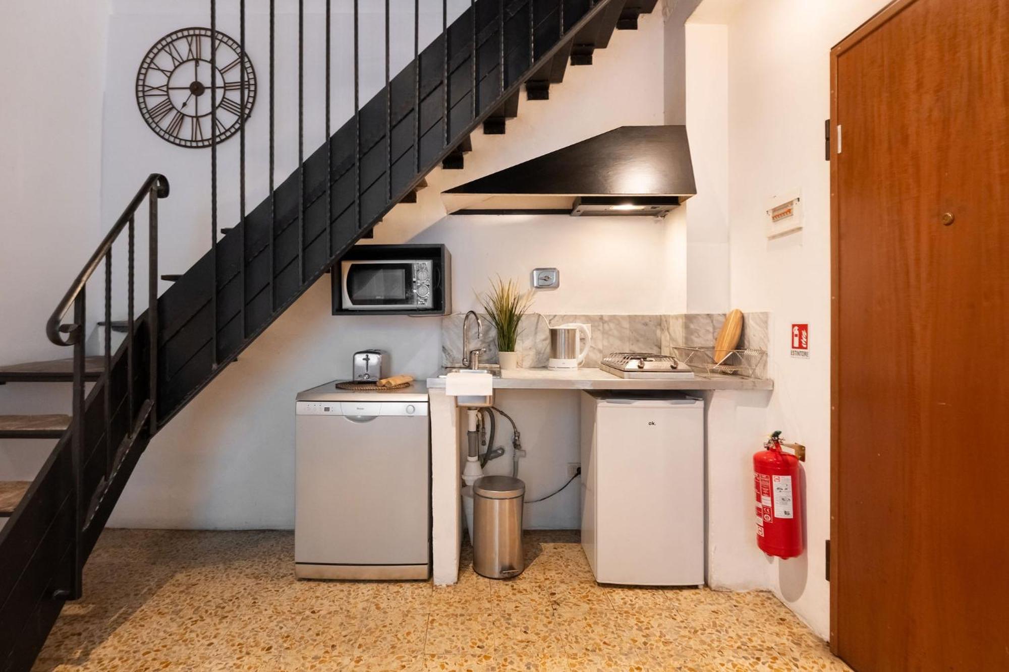 F1 - Santa Croce One Bedroom Apartment For Couples Флоренція Екстер'єр фото